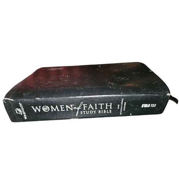 Women Of Faith Study Bible NIV Black Bonded Leather - Picture 1 of 7